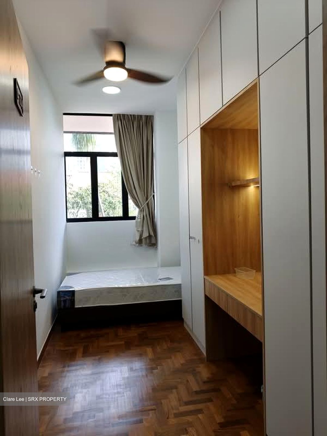 West Coast Road (D5), Terrace #601967481